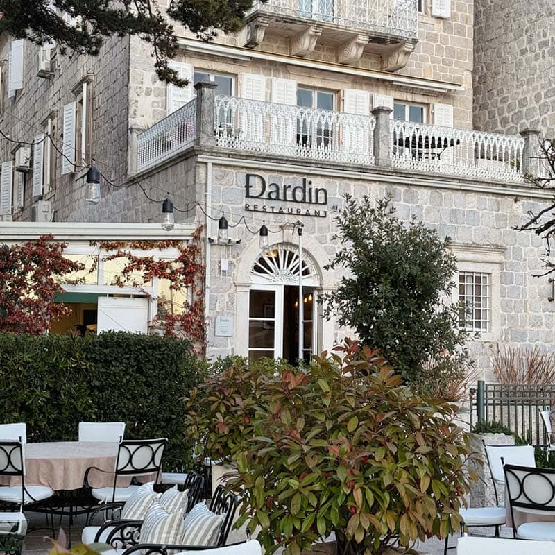 Путешествие по Боко-Которскому заливу Черногории: Пераст, ресторан Dardin