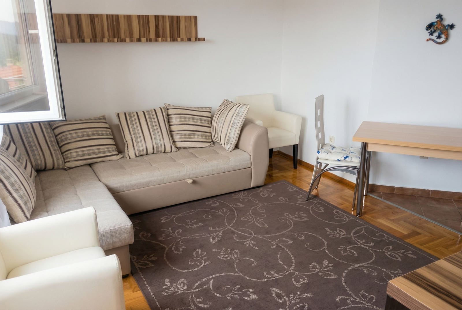 Stan u Petrovcu br. 2335