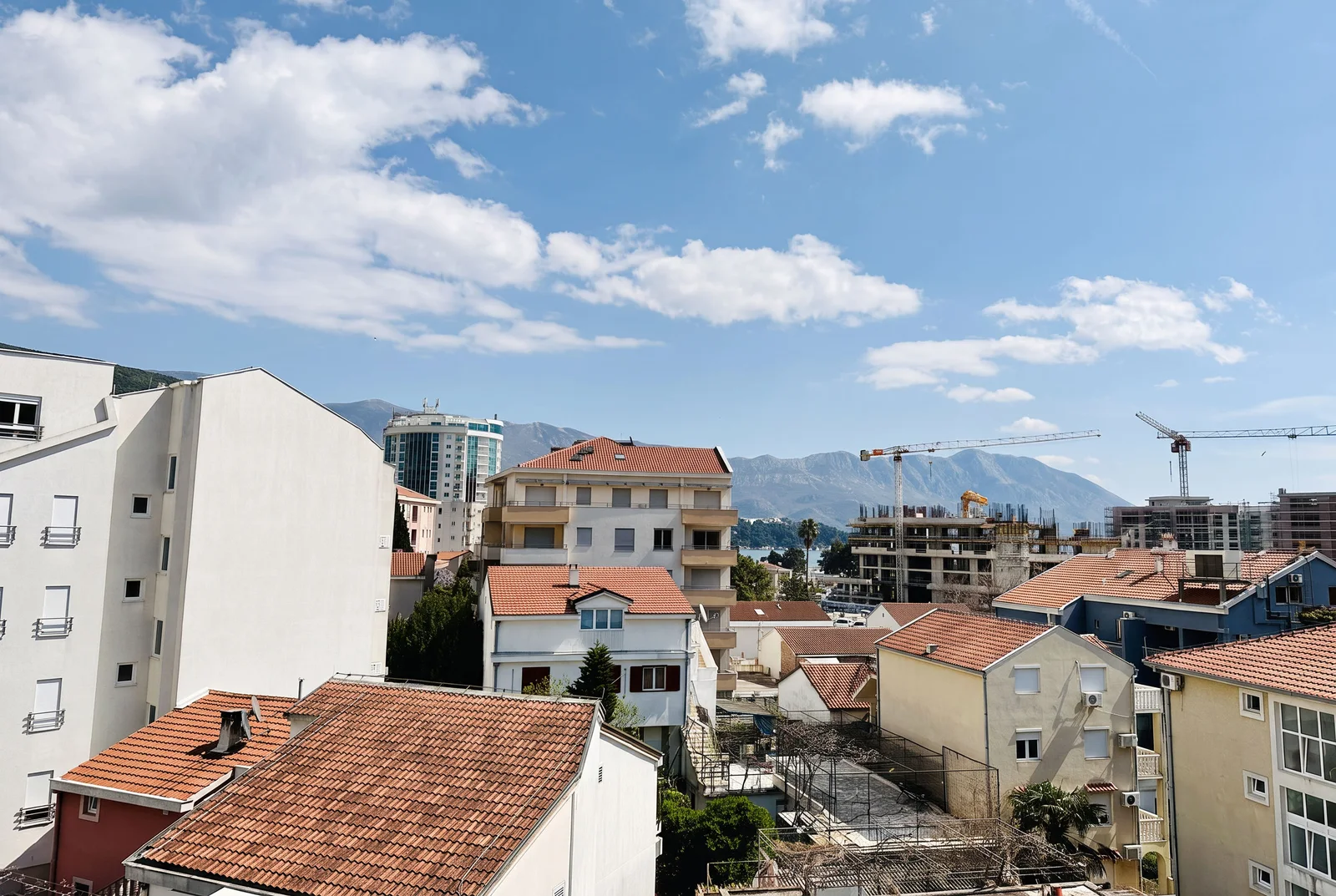 Mieszkanie 2 pokoi 46 m² w Budva, Czarnogóra