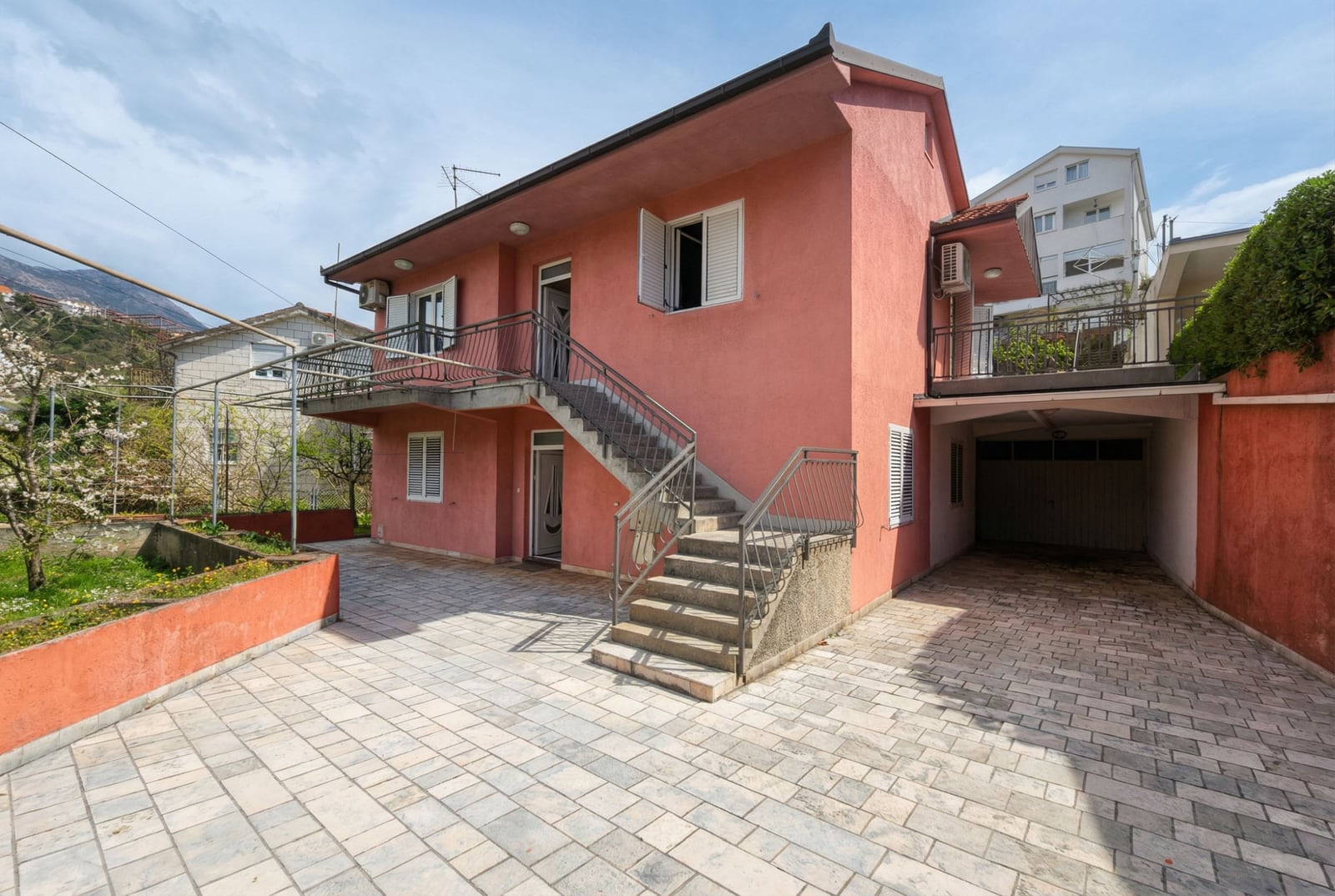 Дом в Херцег-Нови №2617 